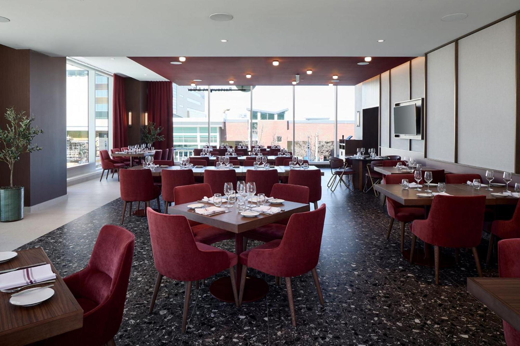 Courtyard By Marriott Montreal Laval酒店 外观 照片